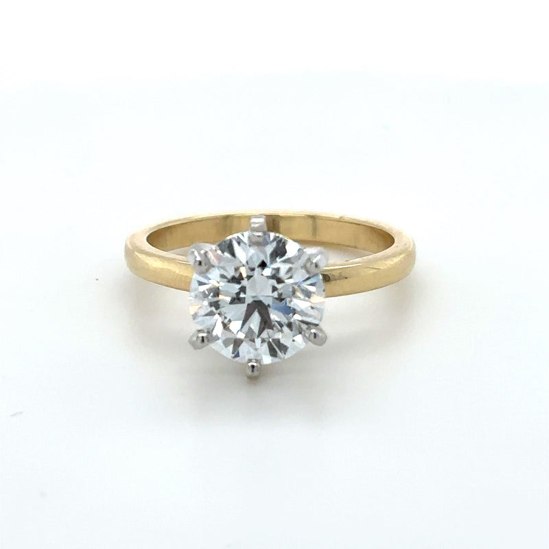 Round Brilliant Lab Grown Diamond Engagement Ring