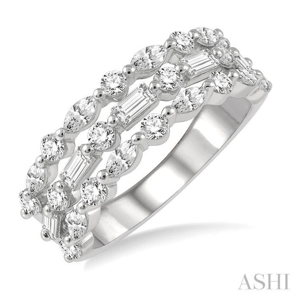Three row baguette diamond fashion band