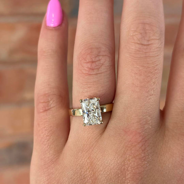Radiant Diamond Solitaire