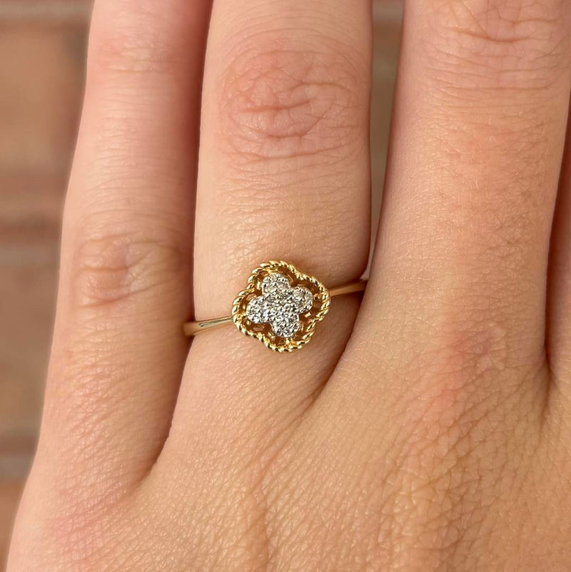 Clover Diamond Ring