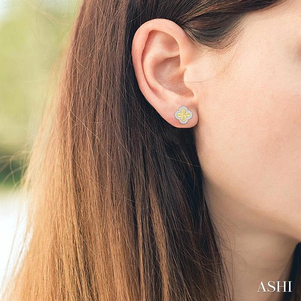 Clover Fluted Diamond Fashion Earrings