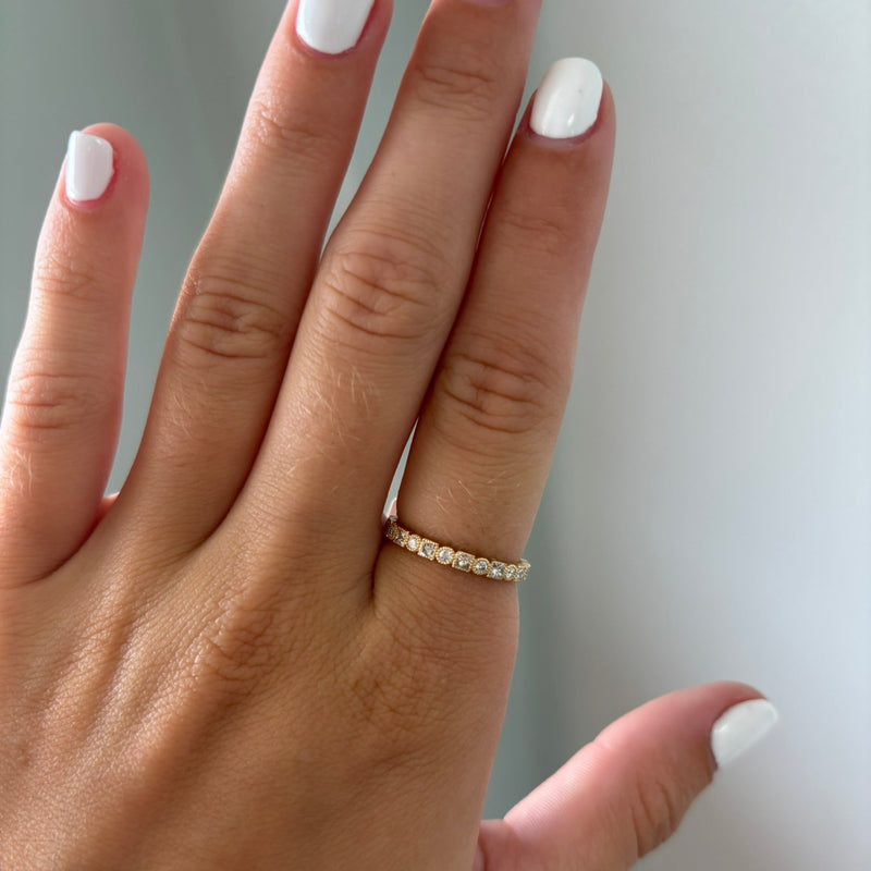 Square and Round Diamond Band