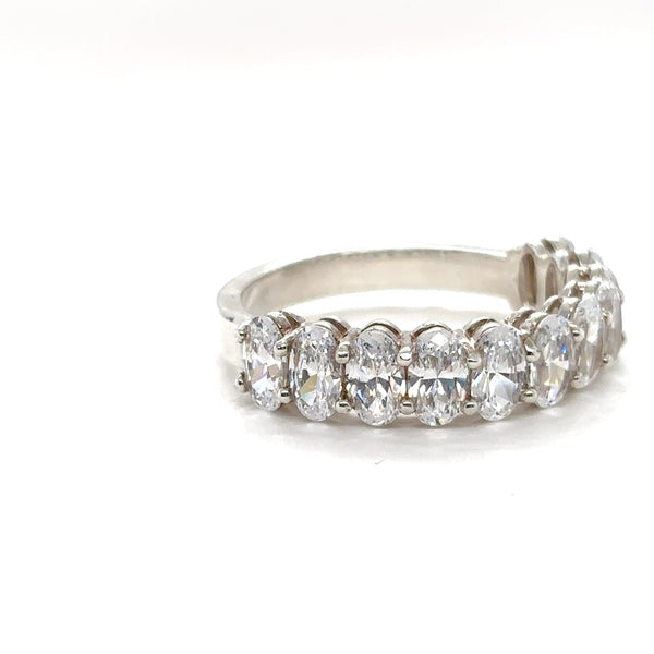 Oval Anniversary Band