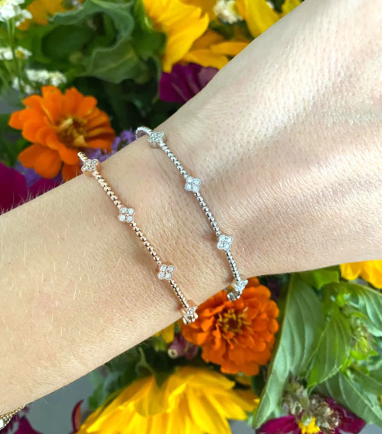 Clover Flexiable Bangle
